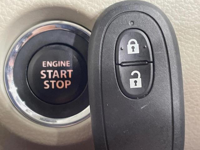 アルトラパン モード　純正ＳＤナビ　全周囲カメラ　衝突被害軽減システム　ドラレコ　コーナーセンサー　スマートキー　ＨＩＤヘッド　オートハイビーム　車線逸脱警報　オートライト　オートエアコン　Ｂｌｕｅｔｏｏｔｈ（28枚目）