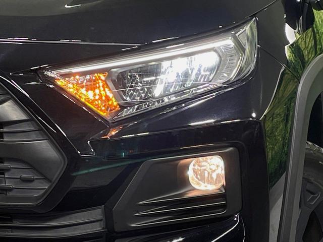 ＲＡＶ４ アドベンチャー　オフロードパッケージ　ナビ付９型ディスプレイオーディオ　セーフティセンス　レーダークルーズ　パワーシート　ドラレコ　コーナーセンサー　スマートキー　ＬＥＤヘッド　ビルトインＥＴＣ　純正１８インチアルミ（13枚目）