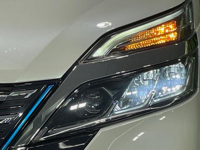 セレナ ｅ－パワー　ハイウェイスターＶ　ハンズフリー両側電動スライドドア　純正１０型ナビ　後席モニター　全周囲カメラ　衝突被害軽減システム　プロパイロット　ドラレコ　コーナーセンサー　スマートキー　ＬＥＤヘッド　ＥＴＣ　純正１６インチアルミ（13枚目）