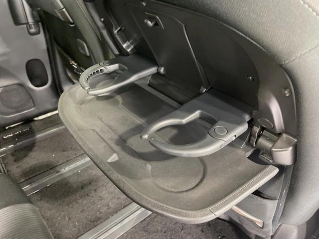 セレナ ｅ－パワー　ハイウェイスターＶ　ハンズフリー両側電動スライドドア　純正１０型ナビ　後席モニター　全周囲カメラ　衝突被害軽減システム　プロパイロット　ドラレコ　コーナーセンサー　スマートキー　ＬＥＤヘッド　ＥＴＣ　純正１６インチアルミ（44枚目）