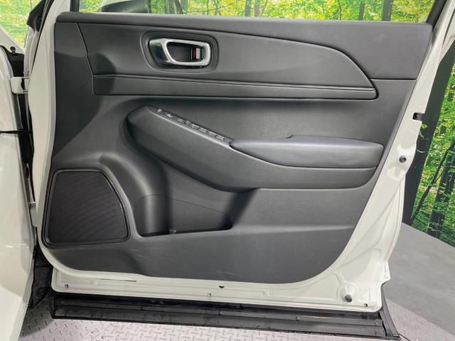 ヴェゼル ｅ：ＨＥＶ　Ｘ　ホンダコネクト９型ディスプレイ　バックカメラ　衝突被害軽減システム　レーダークルーズ　禁煙車　ドラレコ　コーナーセンサー　スマートキー　ＬＥＤヘッド　ビルトインＥＴＣ　純正１６インチアルミ（36枚目）