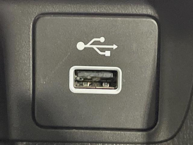 ヴェゼル ｅ：ＨＥＶ　Ｘ　ホンダコネクト９型ディスプレイ　バックカメラ　衝突被害軽減システム　レーダークルーズ　禁煙車　ドラレコ　コーナーセンサー　スマートキー　ＬＥＤヘッド　ビルトインＥＴＣ　純正１６インチアルミ（49枚目）