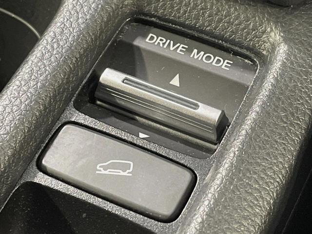 ヴェゼル ｅ：ＨＥＶ　Ｘ　ホンダコネクト９型ディスプレイ　バックカメラ　衝突被害軽減システム　レーダークルーズ　禁煙車　ドラレコ　コーナーセンサー　スマートキー　ＬＥＤヘッド　ビルトインＥＴＣ　純正１６インチアルミ（53枚目）