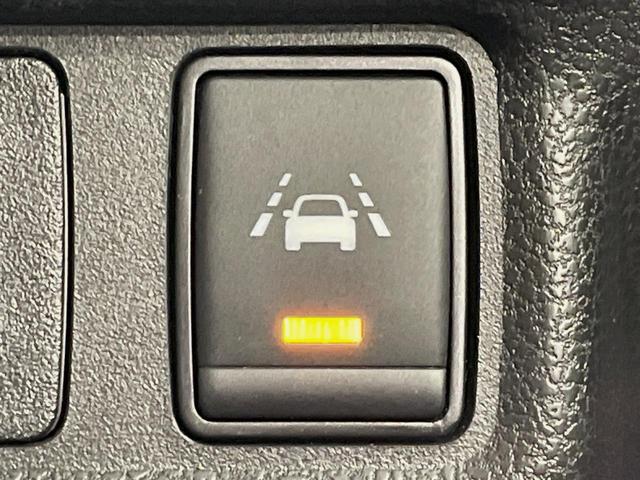 ノート ｅ－パワーニスモ　純正ＳＤナビ　全周囲カメラ　衝突被害軽減システム　レーダークルーズ　ドラレコ　コーナーセンサー　スマートキー　ＬＥＤヘッド　ＥＴＣ　純正１６インチアルミ　車線逸脱警報　オートライト（52枚目）