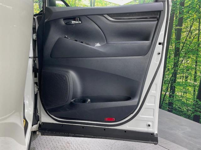 ヴェルファイア ２．５Ｚ　Ａエディション　ゴールデンアイズ　サンルーフ　モデリスタエアロ　ＢＩＧＸ１１型ナビ　１２．８型後席モニター　両側電動スライドドア　バックカメラ　１００Ｖ電源　衝突被害軽減システム　レーダークルーズ　電動リアゲート　コーナーセンサー（50枚目）