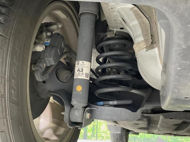 ヴェゼル ハイブリッドＺ・ホンダセンシング　純正ＳＤナビ　バックカメラ　寒冷地仕様　衝突被害軽減システム　ドラレコ　スマートキー　ＬＥＤヘッド　ルーフレール　ビルトインＥＴＣ　純正１７インチアルミ　車線逸脱警報　オートライト（19枚目）