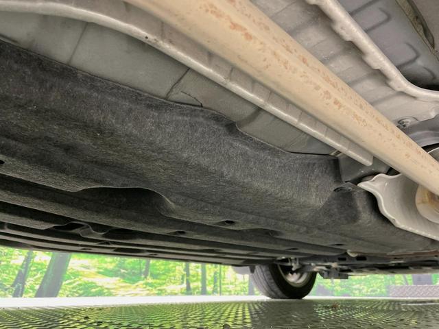 ヴェゼル ハイブリッドＺ・ホンダセンシング　純正ＳＤナビ　バックカメラ　寒冷地仕様　衝突被害軽減システム　ドラレコ　スマートキー　ＬＥＤヘッド　ルーフレール　ビルトインＥＴＣ　純正１７インチアルミ　車線逸脱警報　オートライト（21枚目）