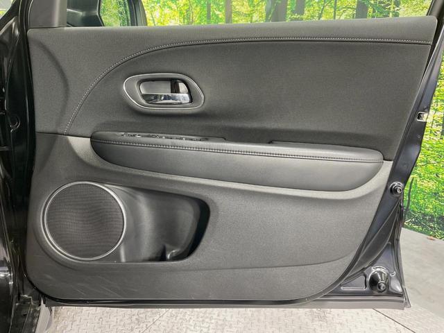 ヴェゼル ハイブリッドＺ・ホンダセンシング　純正ＳＤナビ　バックカメラ　寒冷地仕様　衝突被害軽減システム　ドラレコ　スマートキー　ＬＥＤヘッド　ルーフレール　ビルトインＥＴＣ　純正１７インチアルミ　車線逸脱警報　オートライト（23枚目）