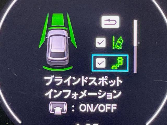 ヴェゼル ｅ：ＨＥＶ　Ｚ　純正９型ナビ　バックカメラ　寒冷地仕様　ホンダセンシング　電動リアゲート　ドラレコ　コーナーセンサー　スマートキー　ＬＥＤヘッド　ＥＴＣ２．０　純正１８インチアルミ　オートハイビーム（6枚目）