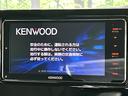 Ｘ　トヨタセーフティセンス　禁煙車　ＳＤナビ　レーダークルーズ　Ｂｌｕｅｔｏｏｔｈ再生　フルセグＴＶ　ＥＴＣ　ＬＥＤヘッドライト　踏み間違い防止　車線逸脱警報　革巻きステアリング　ＤＶＤ再生(4枚目)