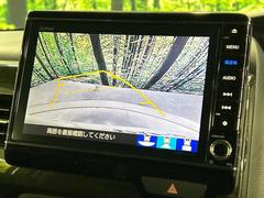 【バックカメラ】駐車時に後方がリアルタイム映像で確認できます。大型商業施設や立体駐車場での駐車時や、夜間のバック時に大活躍！運転スキルに関わらず、今や必須となった装備のひとつです！ 5