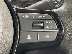 �ڥ����ץƥ��֥��롼������ȥ�����۹�®ƻϩ�Ǥ�Ĺ��Υ���Ԥ��ڤˡ�����ư��®�٤��ݤĥ��롼������ȥ����뤬�����ͷڸ������ƥ��Ϣ�Ȥ��������μ�ξ���Τ��Ƽִ֤��ݤĤ褦��®��Ĵ�ᤷ�Ƥ���ޤ����� 4