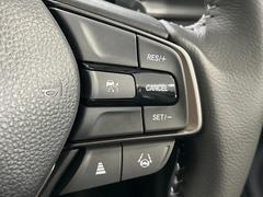 �ڥ����ץƥ��֥��롼������ȥ�����۹�®ƻϩ�Ǥ�Ĺ��Υ���Ԥ��ڤˡ�����ư��®�٤��ݤĥ��롼������ȥ����뤬�����ͷڸ������ƥ��Ϣ�Ȥ��������μ�ξ���Τ��Ƽִ֤��ݤĤ褦��®��Ĵ�ᤷ�Ƥ���ޤ����� 3