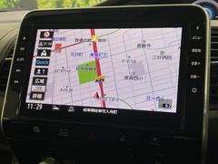 �ڽ����ʥӡۿ͵��ν����������ʥӤ������������ǥ�����ǽ�⽼�¤��Ƥ��ꡢ�£�������������³����Ф������Υ��ޥۤ�ͣУ��ץ쥤�䡼�β��ڤ������ǽ�������α�ž������˳ڤ����ʤ�ޤ����� 4