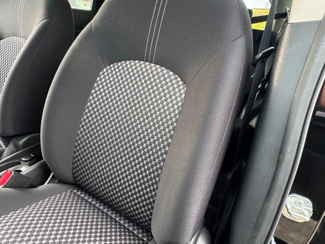 ノート ライダーブラックラインエマージェンシーブレーキパック　ユーザー買取車両　ワンオーナー　エマージェンシーブレーキＰＫＧ　衝突軽減　車線逸脱警報　純正メモリーナビ　フルセグ　Ｂｌｕｅｔｏｏｔｈ　バックカメラ　アイドリングストップ　ＥＴＣ　近縁車　記録簿（41枚目）
