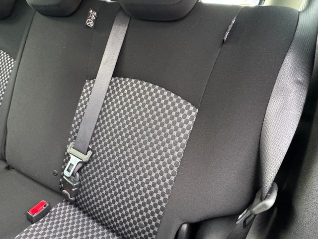 ノート ライダーブラックラインエマージェンシーブレーキパック　ユーザー買取車両　ワンオーナー　エマージェンシーブレーキＰＫＧ　衝突軽減　車線逸脱警報　純正メモリーナビ　フルセグ　Ｂｌｕｅｔｏｏｔｈ　バックカメラ　アイドリングストップ　ＥＴＣ　近縁車　記録簿（45枚目）