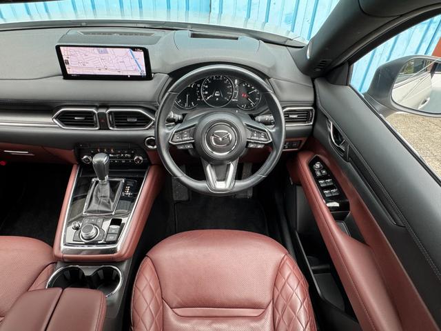 ＣＸ－８ ＸＤ　エクスクルーシブモード　ワンオーナー　衝突軽減　ナビ　全方位モニター　クリソナ　ＢＯＳＥサウンドシステム　ＡＣＣ　茶革シート　ベンチレーション　後席シートヒーター　ＰＷシート　ステアリングヒーター　電動Ｒゲート　禁煙　記録簿（3枚目）