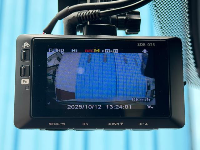 ＣＸ－８ ＸＤ　エクスクルーシブモード　ワンオーナー　衝突軽減　ナビ　全方位モニター　クリソナ　ＢＯＳＥサウンドシステム　ＡＣＣ　茶革シート　ベンチレーション　後席シートヒーター　ＰＷシート　ステアリングヒーター　電動Ｒゲート　禁煙　記録簿（8枚目）