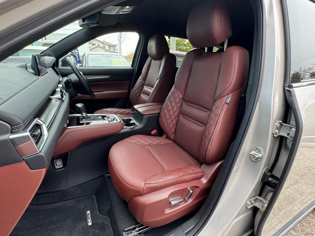 ＣＸ－８ ＸＤ　エクスクルーシブモード　ワンオーナー　衝突軽減　ナビ　全方位モニター　クリソナ　ＢＯＳＥサウンドシステム　ＡＣＣ　茶革シート　ベンチレーション　後席シートヒーター　ＰＷシート　ステアリングヒーター　電動Ｒゲート　禁煙　記録簿（17枚目）
