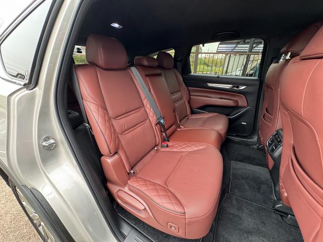 ＣＸ－８ ＸＤ　エクスクルーシブモード　ワンオーナー　衝突軽減　ナビ　全方位モニター　クリソナ　ＢＯＳＥサウンドシステム　ＡＣＣ　茶革シート　ベンチレーション　後席シートヒーター　ＰＷシート　ステアリングヒーター　電動Ｒゲート　禁煙　記録簿（19枚目）