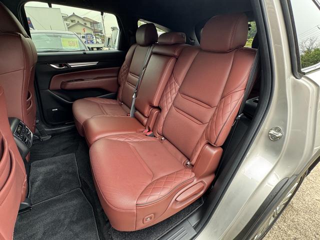 ＣＸ－８ ＸＤ　エクスクルーシブモード　ワンオーナー　衝突軽減　ナビ　全方位モニター　クリソナ　ＢＯＳＥサウンドシステム　ＡＣＣ　茶革シート　ベンチレーション　後席シートヒーター　ＰＷシート　ステアリングヒーター　電動Ｒゲート　禁煙　記録簿（20枚目）