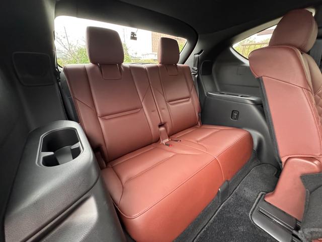 ＣＸ－８ ＸＤ　エクスクルーシブモード　ワンオーナー　衝突軽減　ナビ　全方位モニター　クリソナ　ＢＯＳＥサウンドシステム　ＡＣＣ　茶革シート　ベンチレーション　後席シートヒーター　ＰＷシート　ステアリングヒーター　電動Ｒゲート　禁煙　記録簿（23枚目）