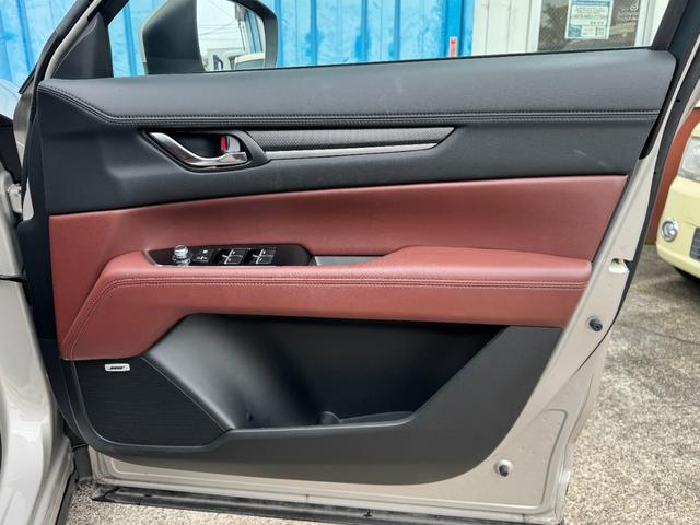 ＣＸ－８ ＸＤ　エクスクルーシブモード　ワンオーナー　衝突軽減　ナビ　全方位モニター　クリソナ　ＢＯＳＥサウンドシステム　ＡＣＣ　茶革シート　ベンチレーション　後席シートヒーター　ＰＷシート　ステアリングヒーター　電動Ｒゲート　禁煙　記録簿（42枚目）