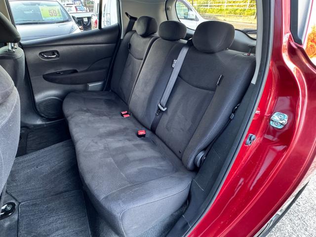 リーフ X サンクスエディション(30kwh) 衝突軽減 車線逸脱警報 純正ナビ フルセグ バックカメラ 全席シートヒーター ステアリングヒーター クルーズコントロール 10セグ スマートキー ETC 充電ケーブル有 LED 禁煙車 記録簿(19枚目)