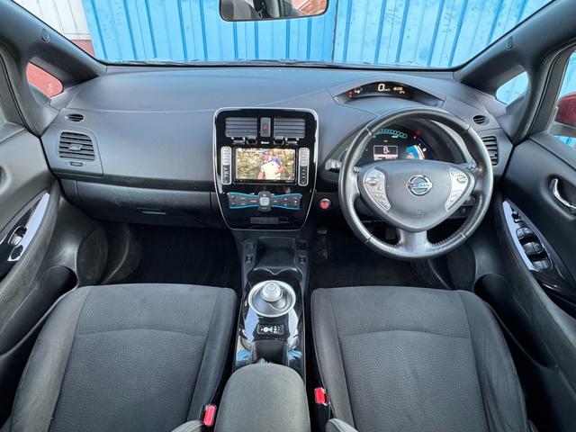 リーフ X サンクスエディション(30kwh) 衝突軽減 車線逸脱警報 純正ナビ フルセグ バックカメラ 全席シートヒーター ステアリングヒーター クルーズコントロール 10セグ スマートキー ETC 充電ケーブル有 LED 禁煙車 記録簿(25枚目)