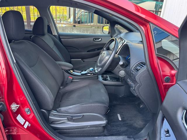 リーフ X サンクスエディション(30kwh) 衝突軽減 車線逸脱警報 純正ナビ フルセグ バックカメラ 全席シートヒーター ステアリングヒーター クルーズコントロール 10セグ スマートキー ETC 充電ケーブル有 LED 禁煙車 記録簿(32枚目)