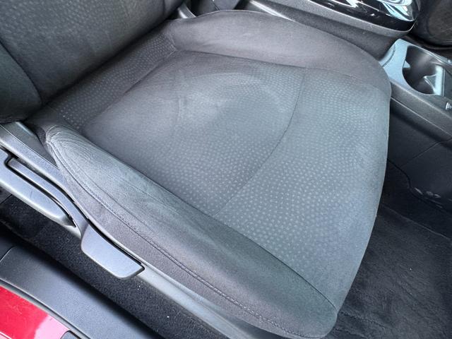 リーフ X サンクスエディション(30kwh) 衝突軽減 車線逸脱警報 純正ナビ フルセグ バックカメラ 全席シートヒーター ステアリングヒーター クルーズコントロール 10セグ スマートキー ETC 充電ケーブル有 LED 禁煙車 記録簿(41枚目)