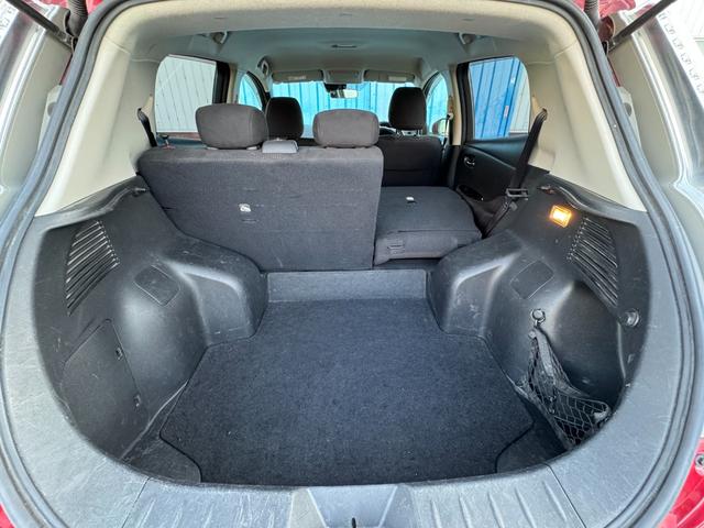 リーフ X サンクスエディション(30kwh) 衝突軽減 車線逸脱警報 純正ナビ フルセグ バックカメラ 全席シートヒーター ステアリングヒーター クルーズコントロール 10セグ スマートキー ETC 充電ケーブル有 LED 禁煙車 記録簿(51枚目)