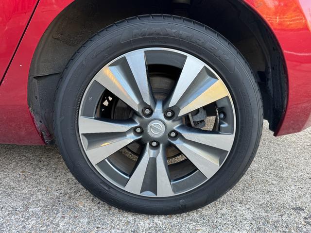 リーフ X サンクスエディション(30kwh) 衝突軽減 車線逸脱警報 純正ナビ フルセグ バックカメラ 全席シートヒーター ステアリングヒーター クルーズコントロール 10セグ スマートキー ETC 充電ケーブル有 LED 禁煙車 記録簿(64枚目)