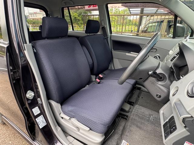 AZワゴン XSスペシャル ユーザー買取車両 ワンオーナー 純正オーディオ フォグランプ オートライト フルオートエアコン ヘッドライトレベライザー スマートキー スペアキー ドアバイザー フロアマット 禁煙車 記録簿(9枚目)