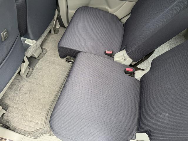 AZワゴン XSスペシャル ユーザー買取車両 ワンオーナー 純正オーディオ フォグランプ オートライト フルオートエアコン ヘッドライトレベライザー スマートキー スペアキー ドアバイザー フロアマット 禁煙車 記録簿(13枚目)