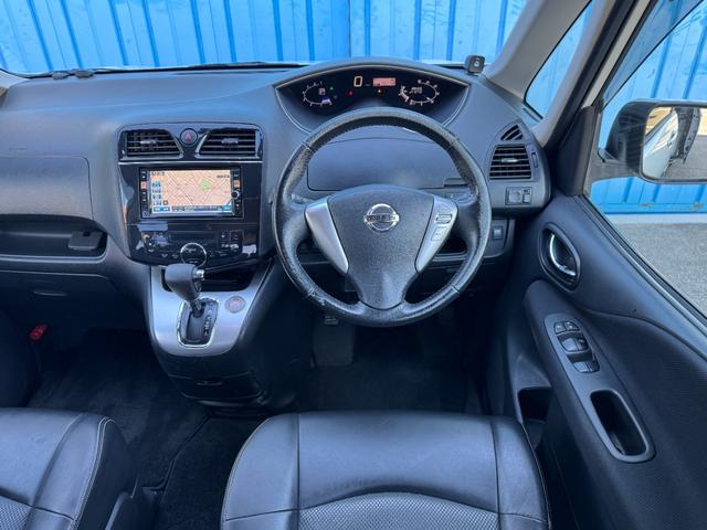 セレナ 20X クロスギア S-ハイブリッド 法人ユーザー買取車両 合皮シート 純正ナビ フルセグ(走行中視聴可能) バックカメラ フリップダウンモニター 360度ドライブレコーダー 両側PWスライドドア コーナーセンサー クルコン 禁煙 記録簿(3枚目)