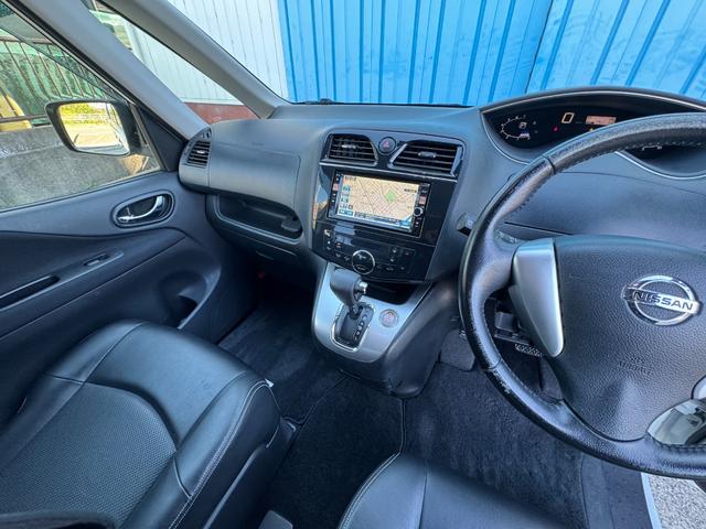 セレナ 20X クロスギア S-ハイブリッド 法人ユーザー買取車両 合皮シート 純正ナビ フルセグ(走行中視聴可能) バックカメラ フリップダウンモニター 360度ドライブレコーダー 両側PWスライドドア コーナーセンサー クルコン 禁煙 記録簿(15枚目)