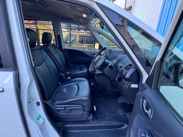 セレナ 20X クロスギア S-ハイブリッド 法人ユーザー買取車両 合皮シート 純正ナビ フルセグ(走行中視聴可能) バックカメラ フリップダウンモニター 360度ドライブレコーダー 両側PWスライドドア コーナーセンサー クルコン 禁煙 記録簿(39枚目)