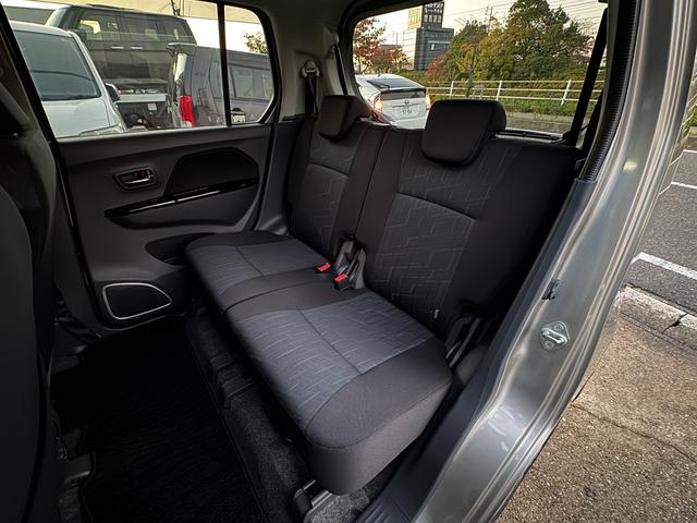 ワゴンＲスティングレー Ｘ　ユーザー買取車両　衝突軽減ブレーキ　踏み間違い防止　準衛メモリーナビ　地デジ　バックカメラ　エネチャージ　シートヒーター　ディチャージヘッドライト　フォグ　アイドリングストップ　禁煙車　記録簿（18枚目）