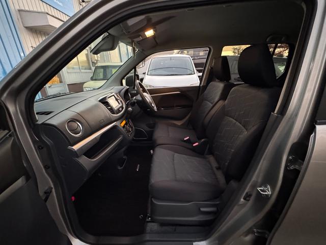 ワゴンＲスティングレー Ｘ　ユーザー買取車両　衝突軽減ブレーキ　踏み間違い防止　準衛メモリーナビ　地デジ　バックカメラ　エネチャージ　シートヒーター　ディチャージヘッドライト　フォグ　アイドリングストップ　禁煙車　記録簿（30枚目）