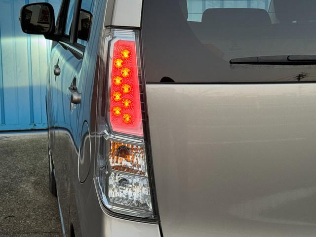 ワゴンＲスティングレー Ｘ　ユーザー買取車両　衝突軽減ブレーキ　踏み間違い防止　準衛メモリーナビ　地デジ　バックカメラ　エネチャージ　シートヒーター　ディチャージヘッドライト　フォグ　アイドリングストップ　禁煙車　記録簿（60枚目）