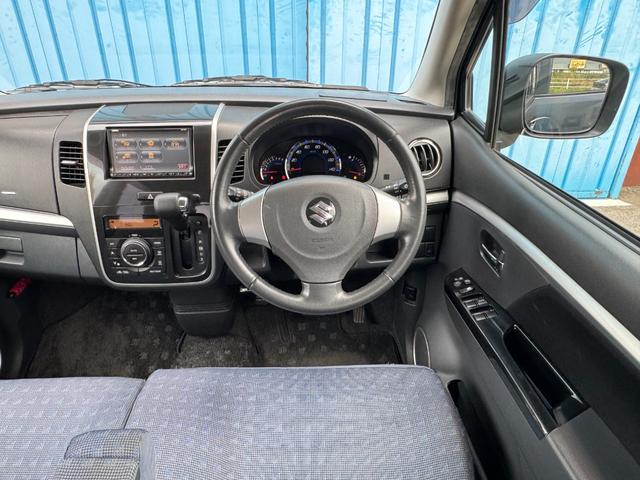 ワゴンＲスティングレー Ｘ　ユーザー買取車両　社外メモリーナビ　ワンセグ　ＥＴＣ　スマートキー　スペアキー有　ディスチャージヘッドライト　フォグランプ　禁煙車　記録簿（3枚目）