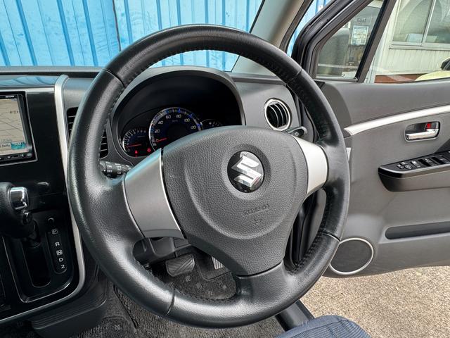 ワゴンＲスティングレー Ｘ　ユーザー買取車両　社外メモリーナビ　ワンセグ　ＥＴＣ　スマートキー　スペアキー有　ディスチャージヘッドライト　フォグランプ　禁煙車　記録簿（7枚目）