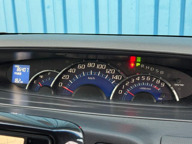 ご来店が難しいご遠方のお客様もご安心下さい。ＧＯＡＴの車両は全車鑑定書付きのお車になります。