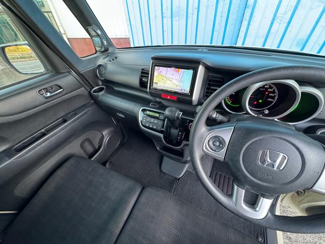 N-BOX G SSパッケージ ユーザー買取車両 ワンオーナー シティブレーキアクティブシステム(低速域衝突軽減ブレーキ+誤発進抑制機能) ナビ TV Bluetooth Bカメラ ドライブレコーダー 両側パワスラ 禁煙 記録簿(13枚目)