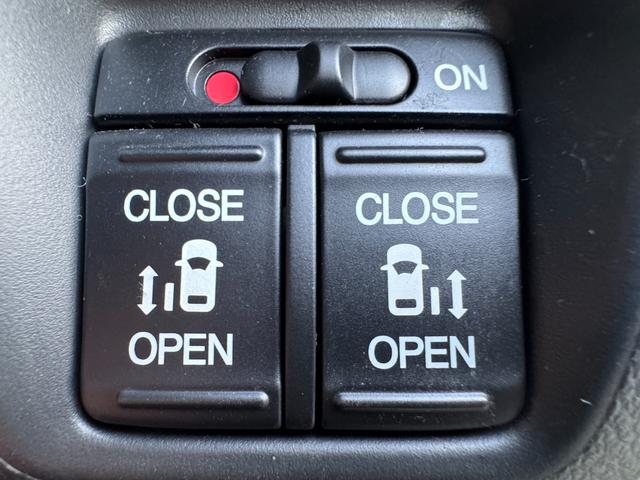 N-BOX G SSパッケージ ユーザー買取車両 ワンオーナー シティブレーキアクティブシステム(低速域衝突軽減ブレーキ+誤発進抑制機能) ナビ TV Bluetooth Bカメラ ドライブレコーダー 両側パワスラ 禁煙 記録簿(32枚目)