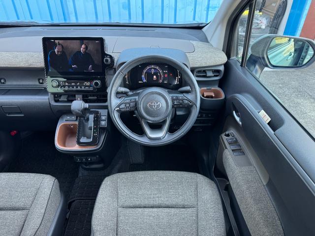 シエンタ Ｚ　１オーナー　ユーザー買取車両　衝突軽減　ＰＤＡ　ＡＣＣ　１０．５型ナビ　フルセグ　バックカメラ　両側パワス　ＢＳＭ　Ｐソナー　リアロールサンシェード　ステアリングヒーター　シートヒーター　禁煙　記録簿（3枚目）