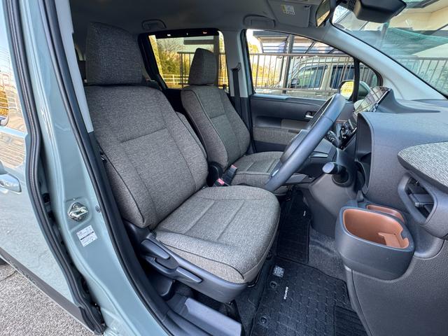 シエンタ Ｚ　１オーナー　ユーザー買取車両　衝突軽減　ＰＤＡ　ＡＣＣ　１０．５型ナビ　フルセグ　バックカメラ　両側パワス　ＢＳＭ　Ｐソナー　リアロールサンシェード　ステアリングヒーター　シートヒーター　禁煙　記録簿（17枚目）