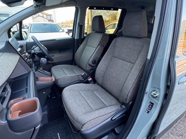 シエンタ Ｚ　１オーナー　ユーザー買取車両　衝突軽減　ＰＤＡ　ＡＣＣ　１０．５型ナビ　フルセグ　バックカメラ　両側パワス　ＢＳＭ　Ｐソナー　リアロールサンシェード　ステアリングヒーター　シートヒーター　禁煙　記録簿（18枚目）