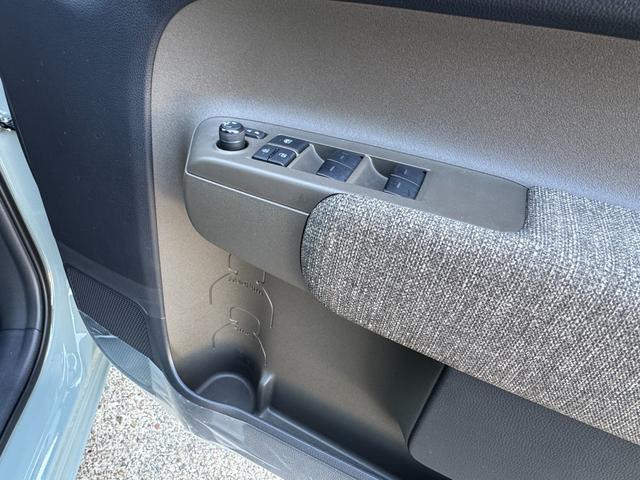 シエンタ Ｚ　１オーナー　ユーザー買取車両　衝突軽減　ＰＤＡ　ＡＣＣ　１０．５型ナビ　フルセグ　バックカメラ　両側パワス　ＢＳＭ　Ｐソナー　リアロールサンシェード　ステアリングヒーター　シートヒーター　禁煙　記録簿（43枚目）